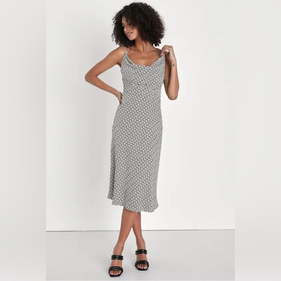 Lulus XSmall Black and White Abstract Print Midi Dress - Picture 2 of 7